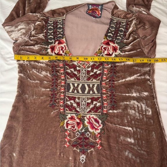 Johnny Was Pink Velvet Heavily Embroidered Tunic Top Long Sleeve Sz Small. - Picture 13 of 15